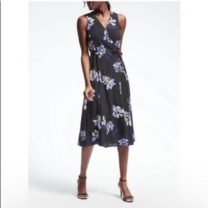 Banana Republic Black & Blue Floral Wrap Around V-Neck Dress Size M